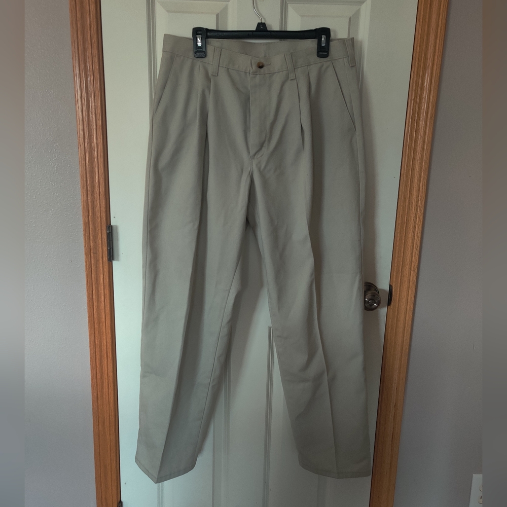 Rustler Khakis Size 36x30